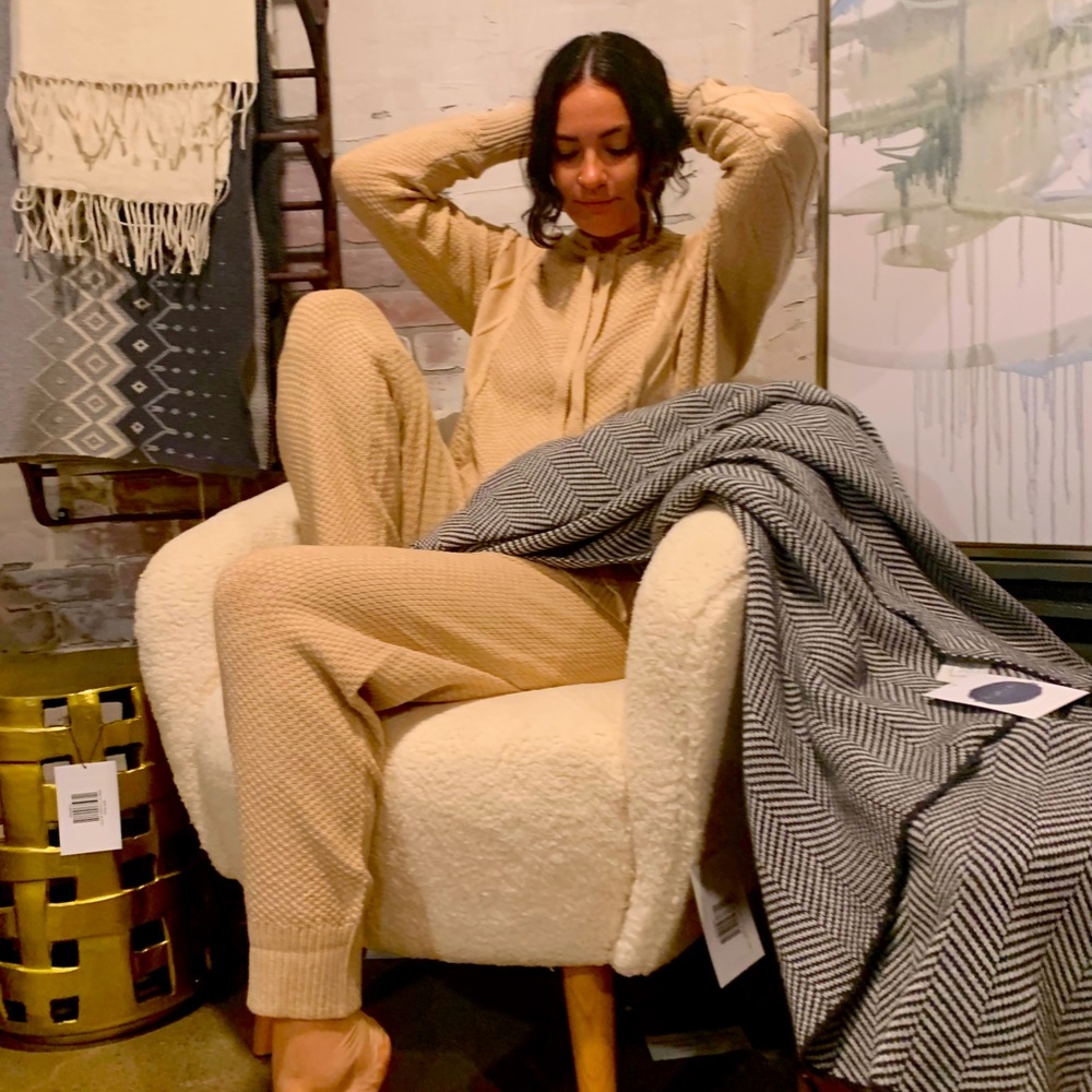 Latte Sweater/Bottom Matching Set - Picture 3 of 6